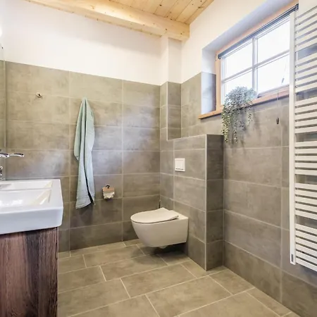 Wanderlust Chalet *